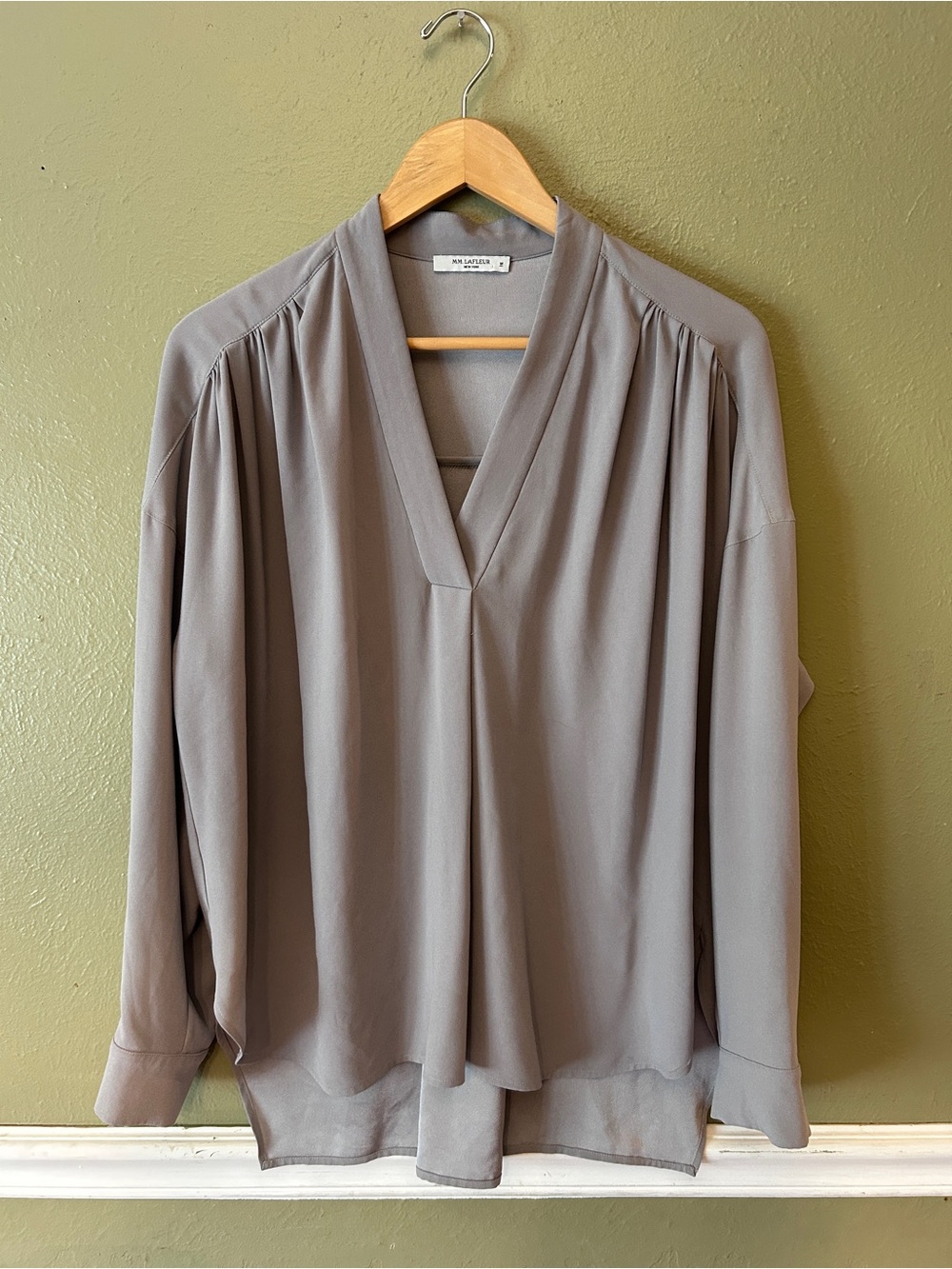 M M Lafleur V-Neck Long Sleeve flowy quiet luxury minimalist blouse gray M